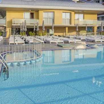 DWO Sirius - Adults Only